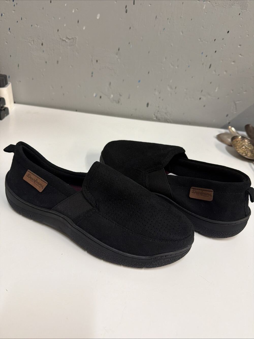 Dearfoams Cozy Comfort Men's Perforated Microsuede Moc Toe Back Slippers Size S